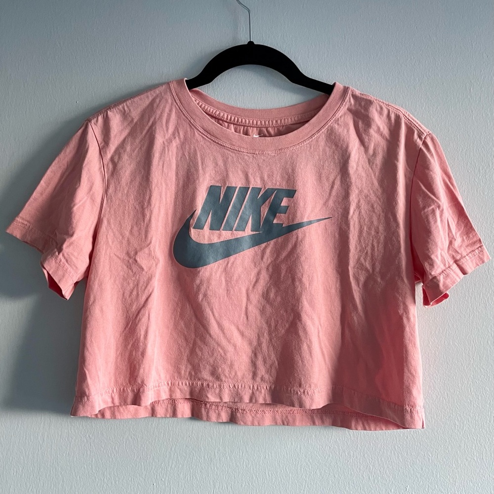 Nike Cropped Tee